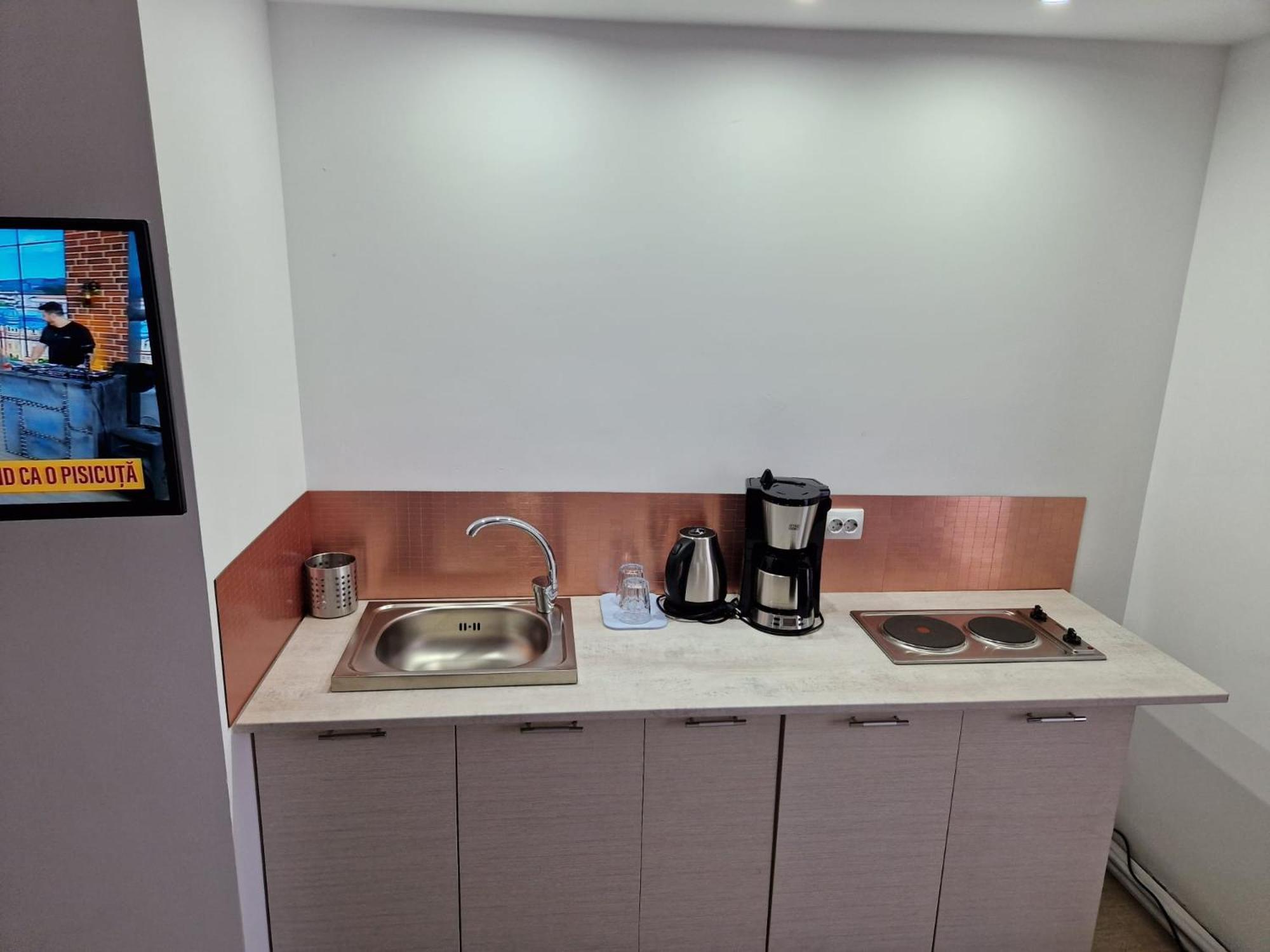 Kpm Downtown Apartments Букурещ Екстериор снимка